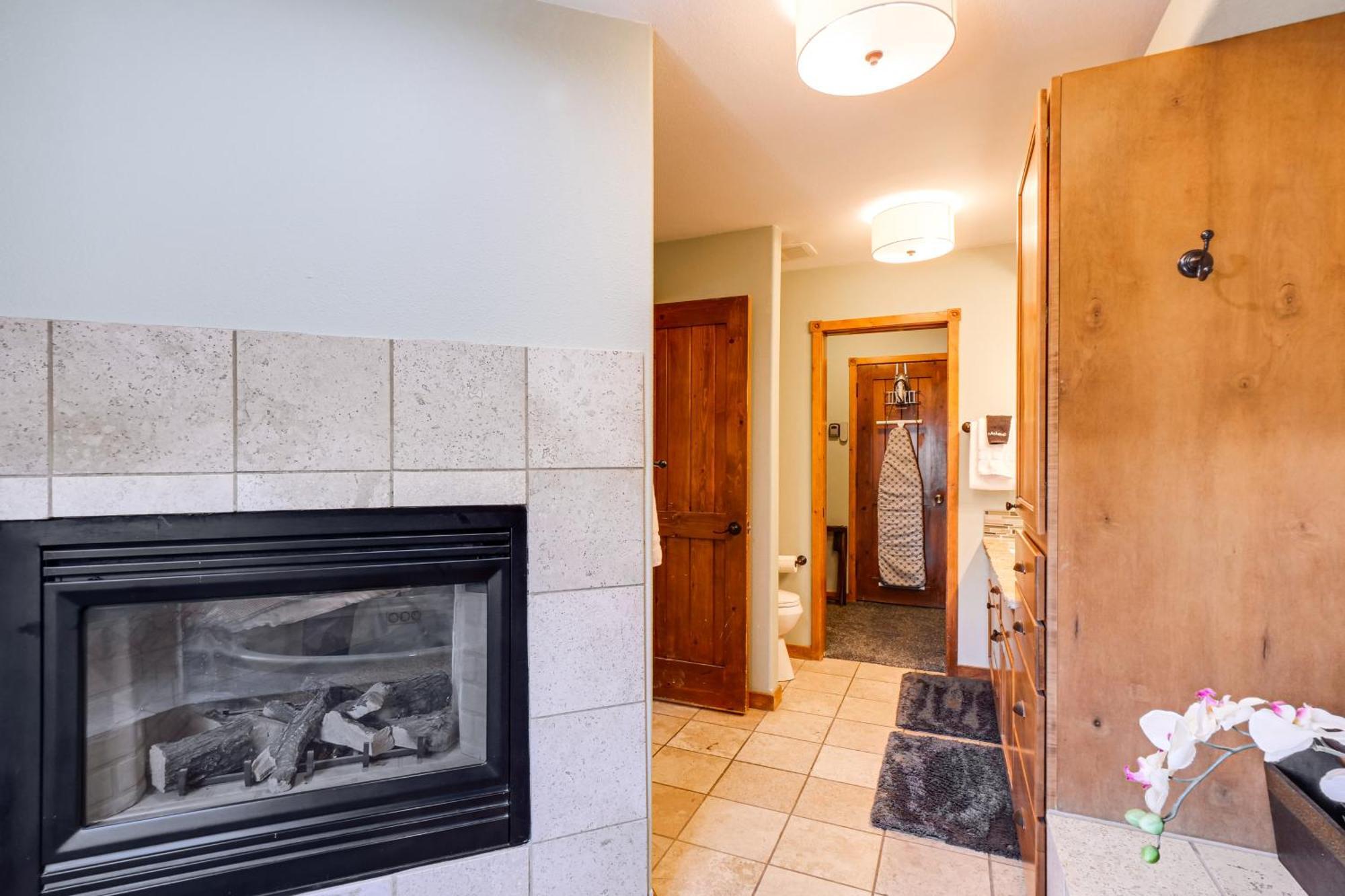 Breck Condo With Pool And Hot Tub Access Walk To Lift Breckenridge Εξωτερικό φωτογραφία