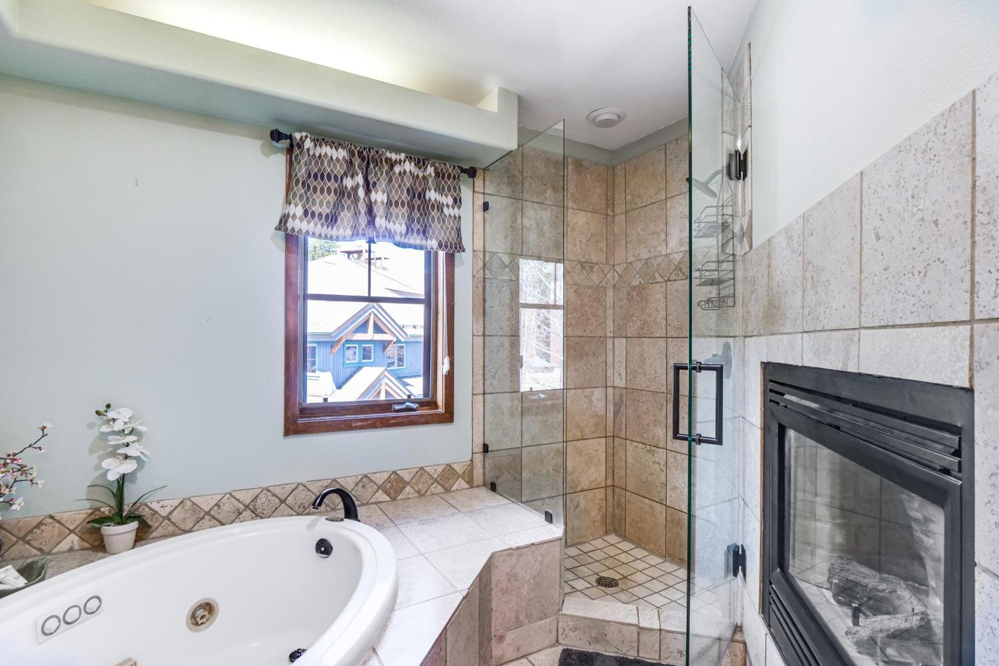 Breck Condo With Pool And Hot Tub Access Walk To Lift Breckenridge Εξωτερικό φωτογραφία