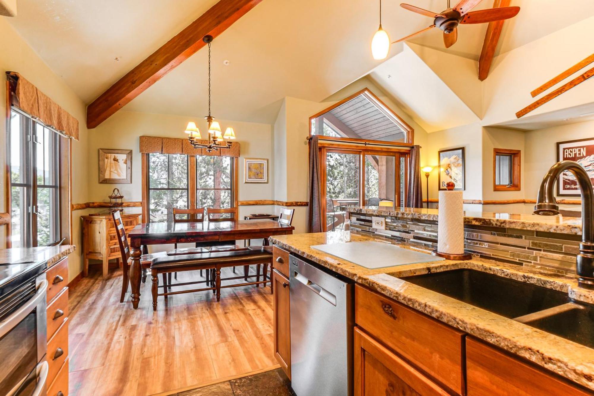 Breck Condo With Pool And Hot Tub Access Walk To Lift Breckenridge Εξωτερικό φωτογραφία